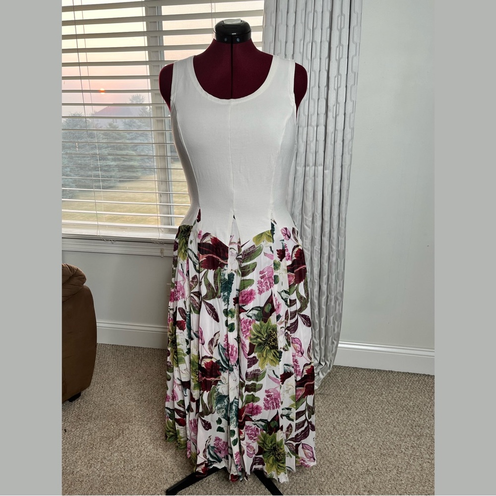Vasna sleeveless Midi Dress can be worn 2 ways
